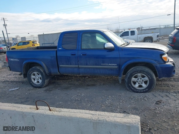 2005 Toyota Tundra SR5 with VIN 5TBBT44125S466245, listed as a IAAI auction lot 41681403 with 224,555 mi miles. Bid and sale history available at carsss.com. Image 13.