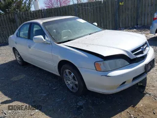 2000 Acura TL with VIN 19UUA566XYA034462, listed as a IAAI auction lot 41941347 with 239,851 mi miles. Bid and sale history available at carsss.com. Image 1.