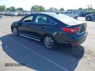 2015 Hyundai Sonata Limited z VIN 5NPE34AF1FH052496, wystawiony jako IAAI lot #42183861 z przebiegiem 147 299 mil mil oraz . Historia ofert i sprzedaży dostępna na DreamBid. Obrazek 3.
