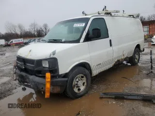 2003 Chevrolet Express Cargo z VIN 1GCHG35UX31215671, wystawiony jako Copart lot #47571675 z przebiegiem Nie podano mil oraz Szkoda całkowita • Salvage title. Historia ofert i sprzedaży dostępna na DreamBid. Obrazek 1.