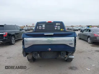 2016 Ford F-150 XLT with VIN 1FTEW1EG6GFD18986, listed as a IAAI auction lot 41426713 with 139,513 mi miles. Bid and sale history available at carsss.com. Image 16.