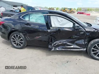 2017 Acura TLX V6 w/Technology Pkg z VIN 19UUB3F55HA000101, wystawiony jako IAAI lot #42238315 z przebiegiem 68 734 mil mil oraz . Historia ofert i sprzedaży dostępna na DreamBid. Obrazek 6.