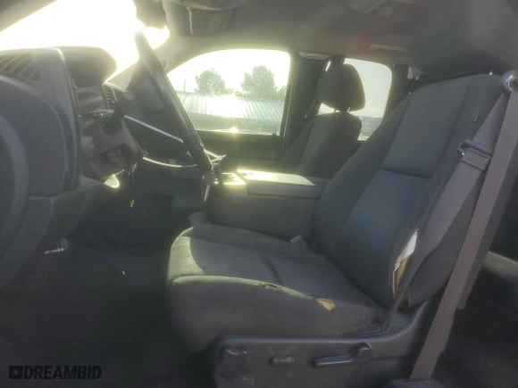 2013 Chevrolet Silverado 1500 LT with VIN 1GCRKSE74DZ207009, listed as a Copart auction lot 52758995 with 112,810 mi miles and Clean Title. Bid and sale history available at carsss.com. Image 7.