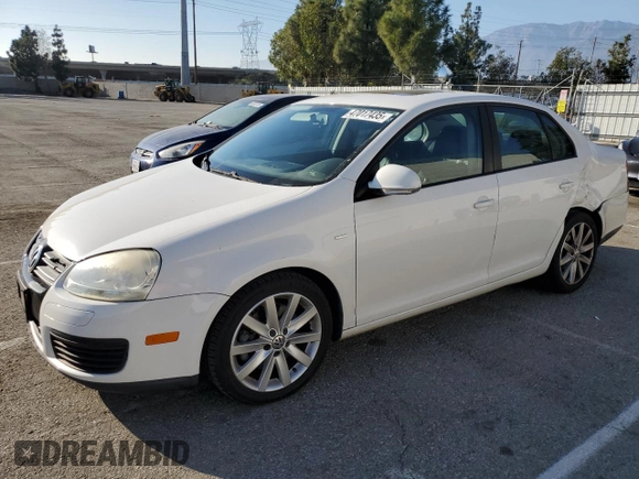 2010 Volkswagen Jetta Wolfsburg Edition с VIN 3VWRA7AJ1AM050485, выставлен на аукционе Copart как лот 47017435 с пробегом 154 993 миль миль и Списание • Salvage title. История ставок и продаж доступна на DreamBid. Изображение 1.