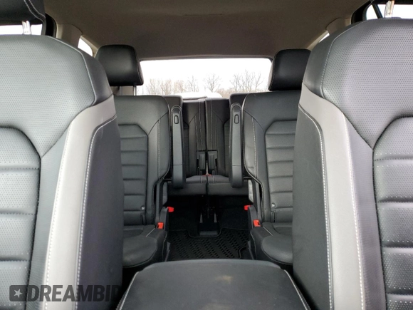 2023 Volkswagen Atlas SEL Premium R-Line with VIN 1V2FR2CA5PC552133, listed as a Copart auction lot 47933765 with 19,564 mi miles and Salvage title. Bid and sale history available at DreamBid. Image 10.