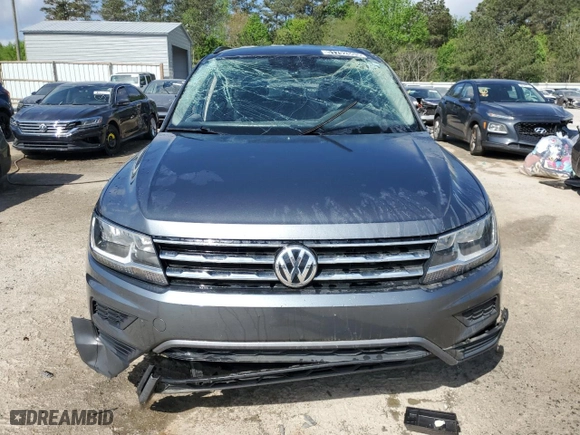 2020 Volkswagen Tiguan SE with VIN 3VV3B7AX9LM141471, listed as a Copart auction lot 51792605 with 84,516 mi miles and Clean Title. Bid and sale history available at carsss.com. Image 5.