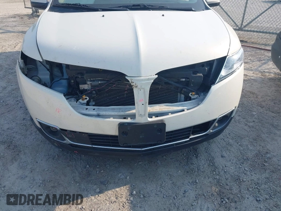 2012 Lincoln MKX z VIN 2LMDJ6JK6CBL11503, wystawiony jako IAAI lot #42418489 z przebiegiem 85 886 mil mil oraz . Historia ofert i sprzedaży dostępna na DreamBid. Obrazek 6.