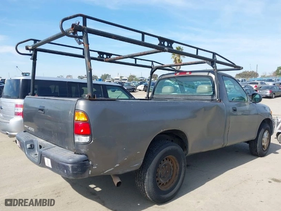 2003 Toyota Tundra with VIN 5TBJN32123S435299, listed as a IAAI auction lot 41616708 with 204,876 mi miles. Bid and sale history available at carsss.com. Image 4.
