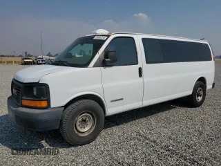 2003 GMC Savana with VIN 1GJHG39U531187216, listed as a Copart auction lot 73538724 with 118,944 mi miles and Clean Title. Bid and sale history available at carsss.com. Image 1.