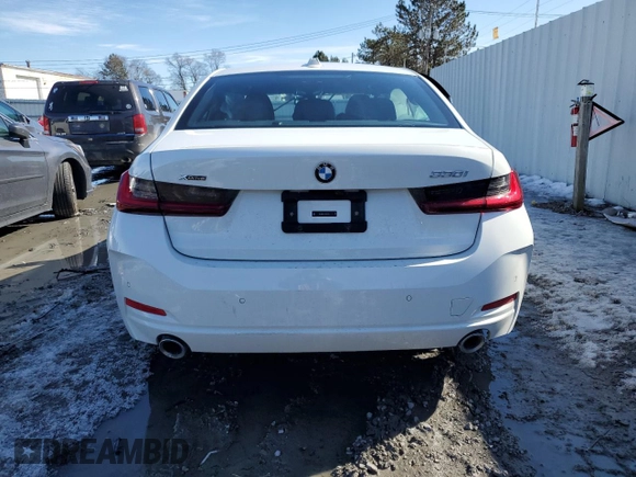 2024 BMW 3 Series 330i xDrive with VIN 3MW89FF07R8E23225, listed as a Copart auction lot 47425445 with 0 mi miles and Salvage Title. Bid and sale history available at carsss.com. Image 6.