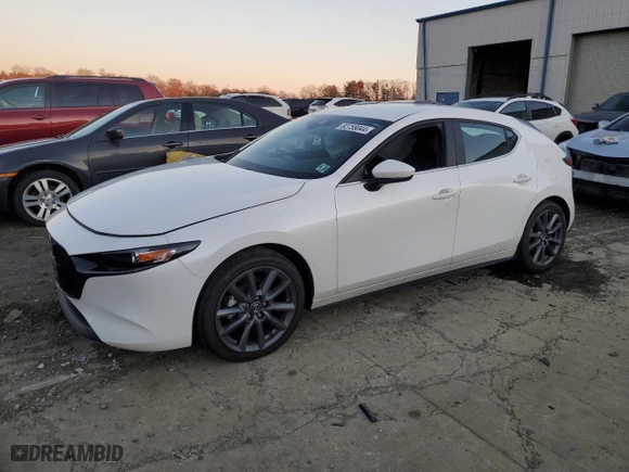 2022 Mazda Mazda3 Hatchback Select with VIN JM1BPAKL4N1520866, listed as a Copart auction lot 82758044 with 30,366 mi miles and Salvage Title. Bid and sale history available at carsss.com. Image 1.