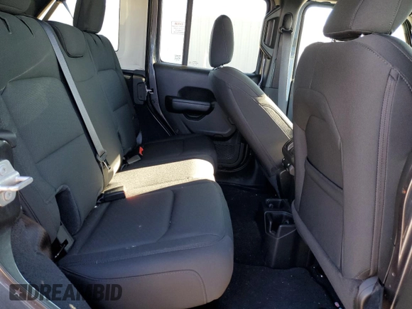 2021 Jeep Wrangler Unlimited Freedom z VIN 1C4HJXDG1MW780092, wystawiony jako Copart lot #82361854 z przebiegiem 43 256 mil mil oraz Szkoda całkowita • Salvage title. Historia ofert i sprzedaży dostępna na DreamBid. Obrazek 11.
