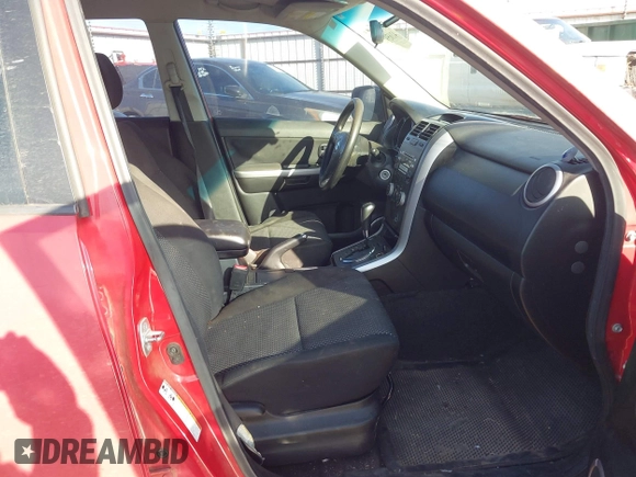 2008 Suzuki Grand Vitara z VIN JS3TE941X84101350, wystawiony jako IAAI lot #41659235 z przebiegiem 160 564 mil mil oraz . Historia ofert i sprzedaży dostępna na DreamBid. Obrazek 5.