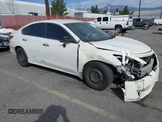 2014 Nissan Altima 2.5 S with VIN 1N4AL3AP0EN247866, listed as a IAAI auction lot 41692650 with 175,584 mi miles. Bid and sale history available at carsss.com. Image 1.