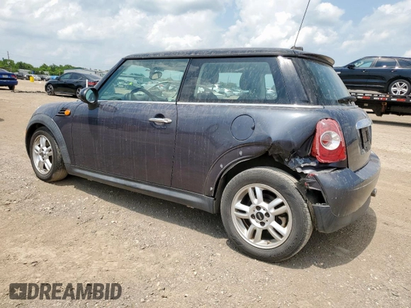 2012 MINI Hardtop z VIN WMWSU3C5XCT261707, wystawiony jako Copart lot #59939565 z przebiegiem 52 509 mil mil oraz Szkoda całkowita • Salvage title. Historia ofert i sprzedaży dostępna na DreamBid. Obrazek 2.