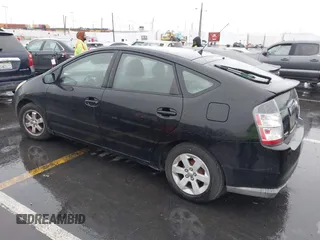 2005 Toyota Prius with VIN JTDKB20U653056869, listed as a IAAI auction lot 41729222 with Not Provided miles. Bid and sale history available at carsss.com. Image 3.