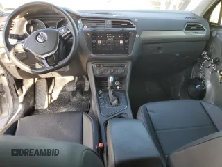 2020 Volkswagen Tiguan SE z VIN 3VV3B7AX4LM113769, wystawiony jako Copart lot #52862055 z przebiegiem 95 920 mil mil oraz Szkoda całkowita • Salvage title. Historia ofert i sprzedaży dostępna na DreamBid. Obrazek 8.