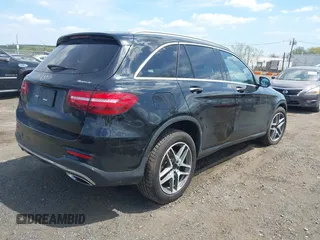 2017 Mercedes-Benz GLC 300 z VIN WDC0G4KB2HF247007, wystawiony jako IAAI lot #42097042 z przebiegiem 74 521 mil mil oraz . Historia ofert i sprzedaży dostępna na DreamBid. Obrazek 4.
