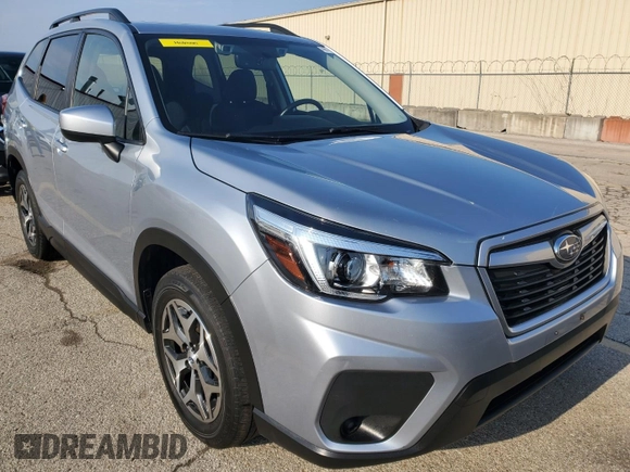 2020 Subaru Forester Premium with VIN JF2SKAGC4LH593782, listed as a IAAI auction lot 42141860 with 50,266 mi miles. Bid and sale history available at carsss.com. Image 1.