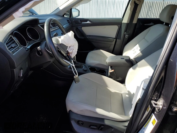 2018 Volkswagen Tiguan SEL с VIN 3VV2B7AX8JM221479, выставлен на аукционе Copart как лот 57660765 с пробегом 65 278 миль миль и Списание • Salvage title. История ставок и продаж доступна на DreamBid. Изображение 7.