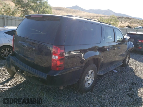 2007 Chevrolet Suburban LTZ with VIN 3GNFK16347G260054, listed as a Copart auction lot 70773884 with Not Provided miles and Salvage Title. Bid and sale history available at carsss.com. Image 3.