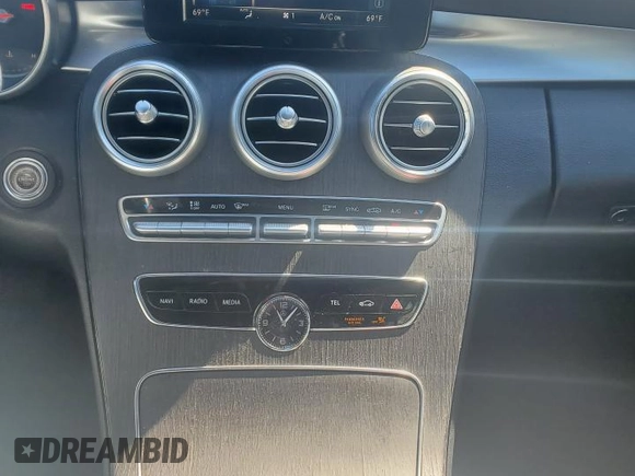 2019 Mercedes-Benz C 300 with VIN 55SWF8EB5KU290580, listed as a Copart auction lot 53017925 with Not Provided miles and Clean Title. Bid and sale history available at carsss.com. Image 8.