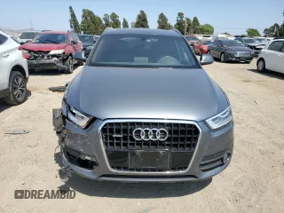 2015 Audi Q3 Prestige with VIN WA1GFCFS8FR009731, listed as a Copart auction lot 59897225 with 84,138 mi miles and Salvage title. Bid and sale history available at DreamBid. Image 5.