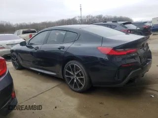 2022 BMW 8 Series M850i z VIN WBAGV8C03NCJ36975, wystawiony jako Copart lot #44008505 z przebiegiem 16 631 mil mil oraz Szkoda całkowita • Salvage title. Historia ofert i sprzedaży dostępna na DreamBid. Obrazek 2.