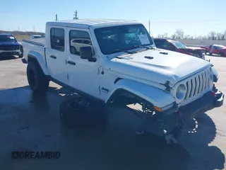 2020 Jeep Gladiator Overland z VIN 1C6HJTFG9LL125529, wystawiony jako IAAI lot #41196716 z przebiegiem 79 029 mil mil oraz . Historia ofert i sprzedaży dostępna na DreamBid. Obrazek 1.