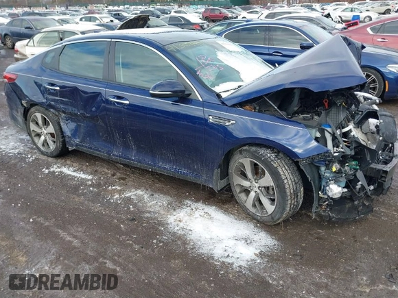 2020 Kia Optima LX with VIN 5XXGT4L39LG412777, listed as a IAAI auction lot 41359959 with 59,254 mi miles. Bid and sale history available at carsss.com. Image 1.