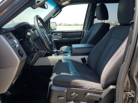 2017 Ford Expedition XLT with VIN 1FMJU1HT1HEA66676, listed as a Copart auction lot 61862135 with 115,085 mi miles and Salvage title. Bid and sale history available at DreamBid. Image 7.