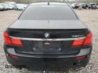 2013 BMW 7 Series 750Li z VIN WBAYE8C53DD131817, wystawiony jako Copart lot #79615564 z przebiegiem 125 737 mil mil oraz Szkoda całkowita • Salvage title. Historia ofert i sprzedaży dostępna na DreamBid. Obrazek 6.