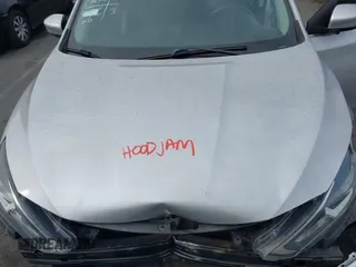 2017 Nissan Sentra SV z VIN 3N1AB7APXHY333457, wystawiony jako IAAI lot #41241645 z przebiegiem Nie podano mil oraz . Historia ofert i sprzedaży dostępna na DreamBid. Obrazek 10.