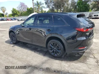 2025 Mazda CX-90 Premium Sport z VIN JM3KKCHD0S1218357, wystawiony jako Copart lot #57452545 z przebiegiem 1 097 mil mil oraz Szkoda całkowita • Salvage title. Historia ofert i sprzedaży dostępna na DreamBid. Obrazek 3.