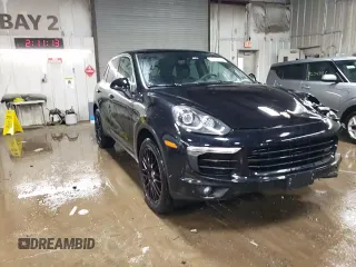 2016 Porsche Cayenne z VIN WP1AA2A20GLA05428, wystawiony jako Copart lot #52168225 z przebiegiem 90 749 mil mil oraz Szkoda całkowita • Salvage title. Historia ofert i sprzedaży dostępna na DreamBid. Obrazek 13.