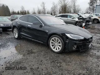 2018 Tesla Model S 75D с VIN 5YJSA1E26JF261691, выставлен на аукционе Copart как лот 45222545 с пробегом 121 600 миль миль и Списание • Salvage title. История ставок и продаж доступна на DreamBid. Изображение 4.