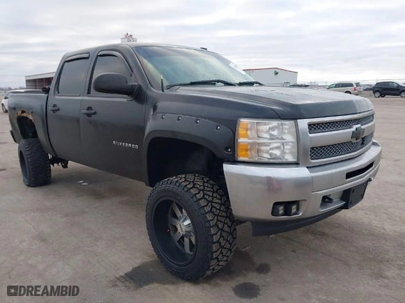 2012 Chevrolet Silverado 1500 LT with VIN 1GCPKSE72CF196471, listed as a IAAI auction lot 41294801 with 155,000 mi miles. Bid and sale history available at carsss.com. Image 1.
