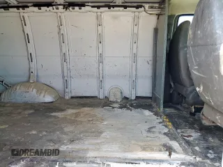2007 Chevrolet Express Cargo z VIN 1GCFG15X871251452, wystawiony jako Copart lot #60542685 z przebiegiem 278 825 mil mil oraz Szkoda całkowita • Salvage title. Historia ofert i sprzedaży dostępna na DreamBid. Obrazek 11.