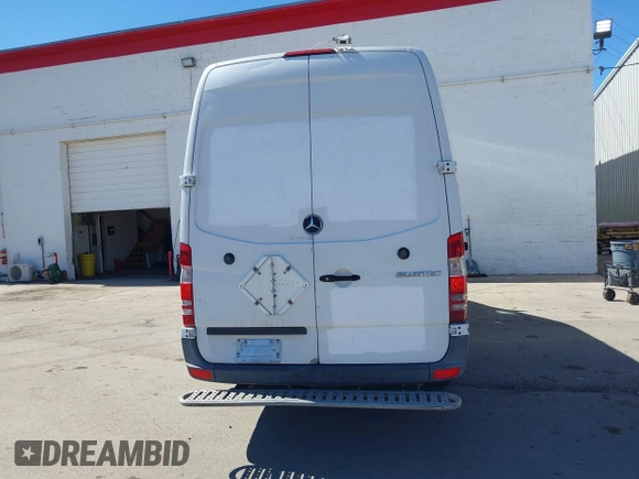 2011 Mercedes-Benz Sprinter Cargo with VIN WD3PE8CB5B5607099, listed as a IAAI auction lot 41802421 with 286,420 mi miles. Bid and sale history available at carsss.com. Image 16.