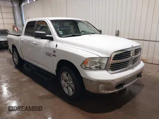 2015 Ram 1500 Big Horn z VIN 1C6RR7LT3FS519298, wystawiony jako IAAI lot #41724865 z przebiegiem 123 385 mil mil oraz . Historia ofert i sprzedaży dostępna na DreamBid. Obrazek 1.