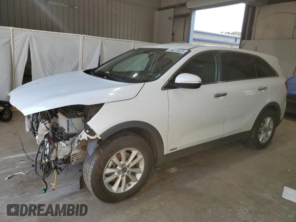 2020 Kia Sorento LX V6 with VIN 5XYPGDA53LG631156, listed as a Copart auction lot 44070025 with 114,084 mi miles and Salvage Title. Bid and sale history available at carsss.com. Image 1.