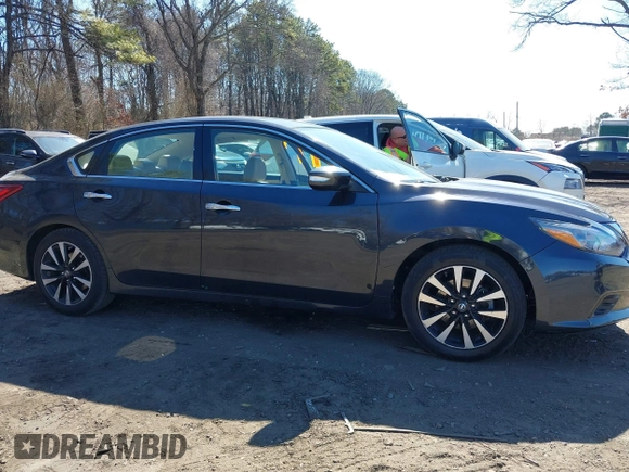 2018 Nissan Altima SR with VIN 1N4AL3AP6JC208575, listed as a IAAI auction lot 41725408 with 115,406 mi miles and . Bid and sale history available at DreamBid. Image 13.