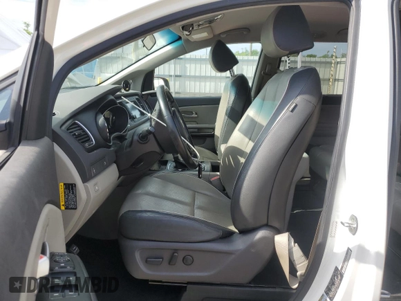 2018 Kia Sedona LX with VIN KNDMB5C12J6386786, listed as a Copart auction lot 52376775 with 140,750 mi miles and Salvage Title. Bid and sale history available at DreamBid. Image 7.