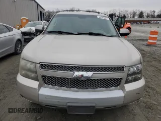 2009 Chevrolet Suburban LT w/1LT with VIN 1GNFK26339R279705, listed as a Copart auction lot 44591325 with 261,810 mi miles and Salvage Title. Bid and sale history available at carsss.com. Image 5.