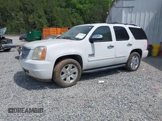 2011 GMC Yukon SLT with VIN 1GKS1CE0XBR156954, listed as a IAAI auction lot 42096120 with 288,142 mi miles. Bid and sale history available at carsss.com. Image 17.
