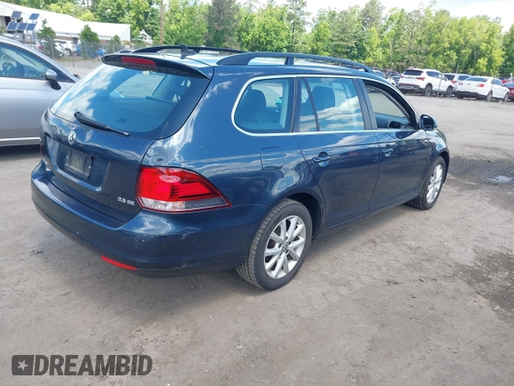 2010 Volkswagen Jetta SE with VIN 3VWTX7AJ2AM613550, listed as a IAAI auction lot 42281149 with 100,666 mi miles and . Bid and sale history available at DreamBid. Image 4.