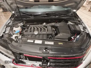 2018 Volkswagen Passat GT z VIN 1VWJM7A36JC047802, wystawiony jako IAAI lot #41714998 z przebiegiem 70 753 mil mil oraz . Historia ofert i sprzedaży dostępna na DreamBid. Obrazek 10.