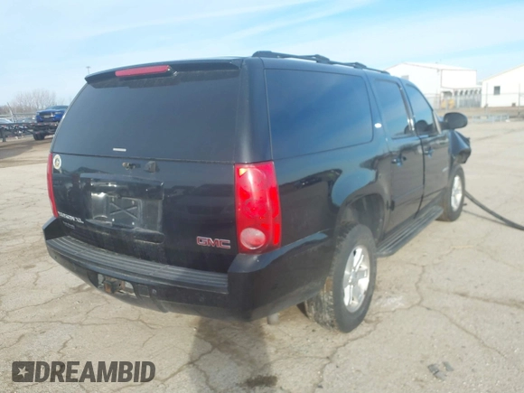 2014 GMC Yukon XL SLT with VIN 1GKS2KE74ER213562, listed as a IAAI auction lot 41493559 with 253,616 mi miles. Bid and sale history available at carsss.com. Image 4.