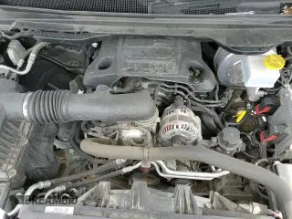 2021 Ram 1500 Big Horn z VIN 1C6SRFBT5MN682981, wystawiony jako Copart lot #80317015 z przebiegiem 34 431 mil mil oraz Czysty tytuł • Clean title. Historia ofert i sprzedaży dostępna na DreamBid. Obrazek 13.