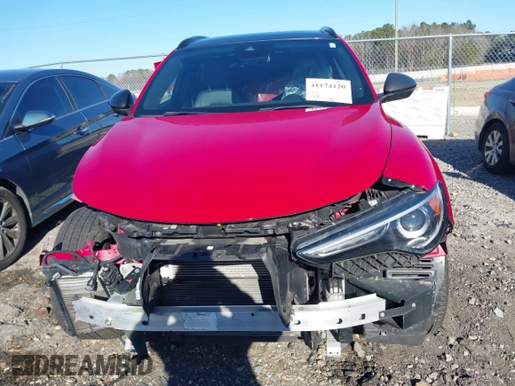 2019 Alfa Romeo Stelvio Ti Sport z VIN ZASPAKBN6K7C43720, wystawiony jako IAAI lot #41174120 z przebiegiem 55 446 mil mil oraz . Historia ofert i sprzedaży dostępna na DreamBid. Obrazek 13.